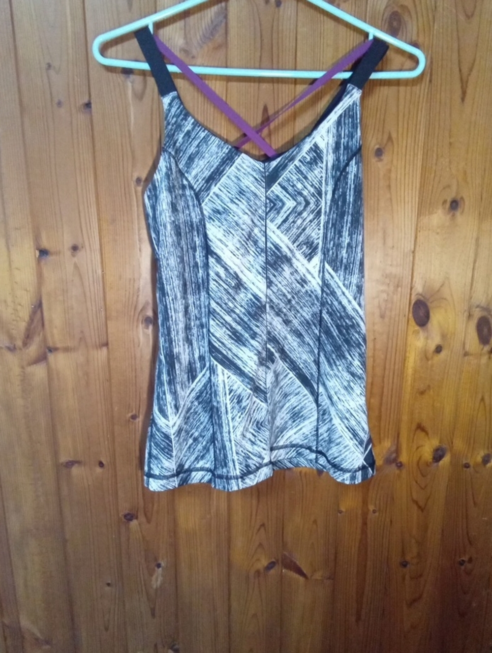 Lulu Lemon Size 6. Womenβs Black and White Strappy Tank Top
